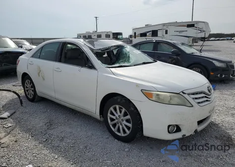 2011 Toyota Camry Base z USA, uszkodzony, nr VIN 4T4BF3EK5BR162108